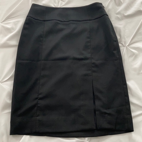 White House Black Market Dresses & Skirts - NWOT White House Black Market Pencil Skirt
